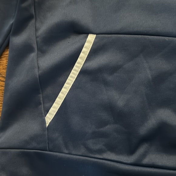 Under armour performance sweatshirt - Picture 3 of 5